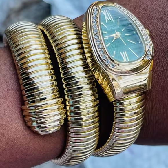 Serpenti Elegant Gold Wrap Women's Watch - Picture 9 of 16